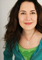 Julianne Buescher